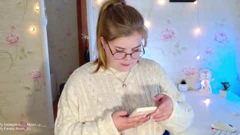 Polly online show from November 2, 5:05 pm