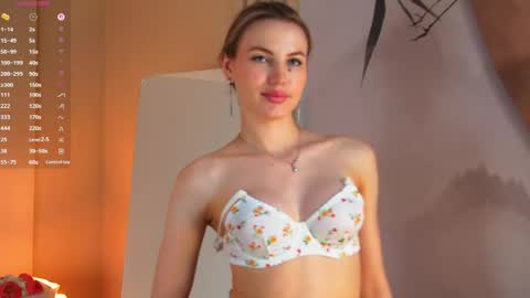 Tessa online show from April 17, 9:50 pm