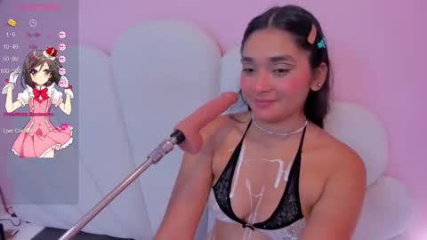 Yuyis  online show from December 15, 6:15 pm