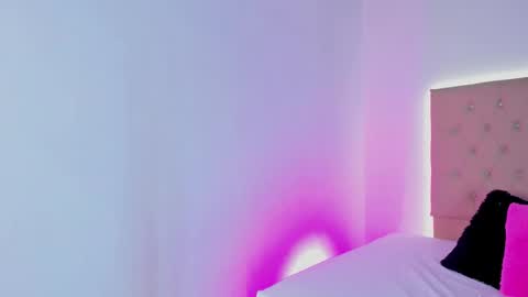 Zafiro Brown online show from September 9, 11:32 am