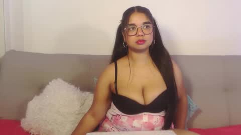 zafiro_evans online show from November 4, 6:57 pm