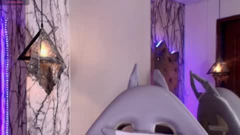   online show from March 11, 6:54 pm