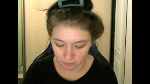 Snapshot of zara_golden chatting on December 30, 4:18 pm chaturcum online show from December 30, 4:18 pm