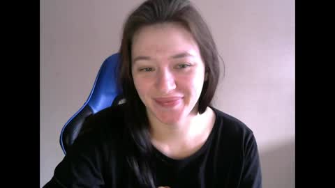 Snapshot of zara_golden chatting on January 25, 6:23 am chaturcum online show from January 25, 6:23 am