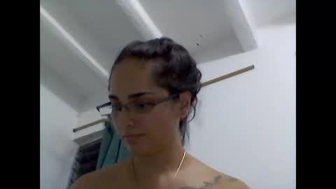 zaraa_lopez online show from November 14, 10:43 pm