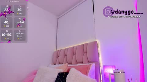 Zariana online show from September 20, 1:49 am