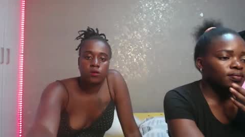 Zinadine online show from February 2, 7:13 pm