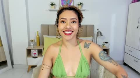Zoe Gruber online show from June 16, 11:39 pm