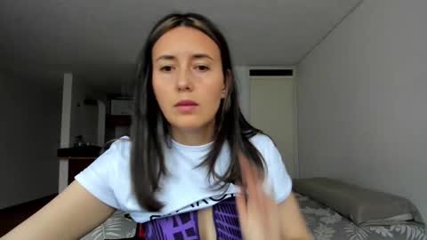 ZOE online show from February 11, 10:33 pm