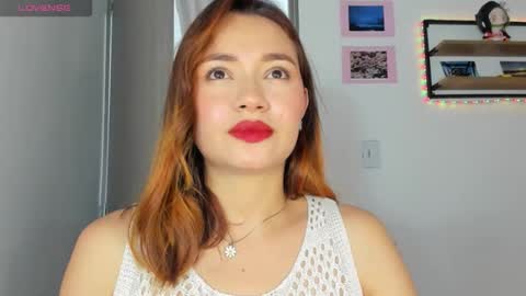 zoe_maddison19 online show from January 18, 9:33 pm