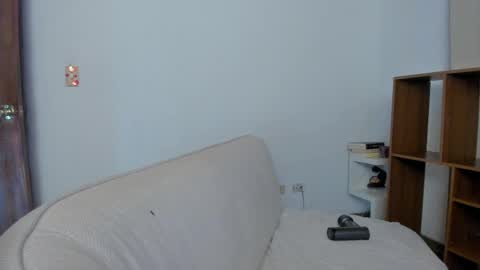 Zoe online show from April 5, 2:10 am