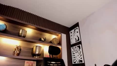 zoeblanc online show from January 12, 12:10 pm