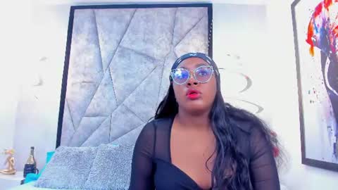 Zoe online show from June 12, 12:02 pm