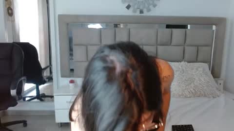 ZOE online show from February 5, 2:16 pm