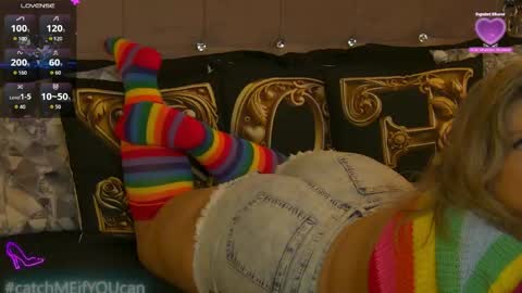 ZoeMesmerize online show from April 15, 5:41 am