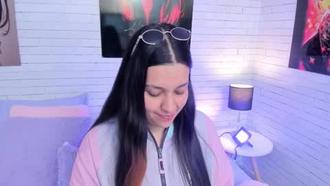Snapshot of zoemurphy_ chatting on October 24, 4:14 pm ZOE  online show from October 24, 4:14 pm