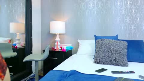 ZoeWilliis online show from March 9, 12:41 pm