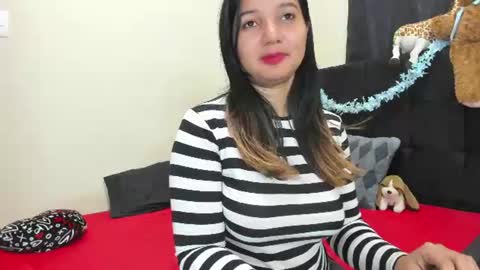 Im Zusan My schedule is from 1030pm to 430 am colombian time online show from July 19, 1:30 am
