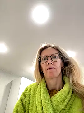 angelmommu online show from October 24, 6:42 am