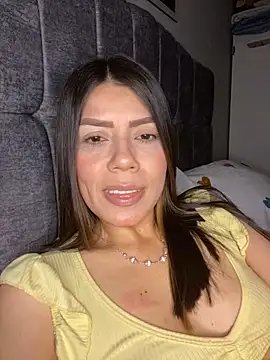 martina contreras online show from April 8, 5:09 am