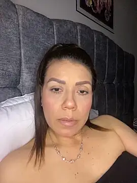 martina contreras online show from November 20, 5:08 am