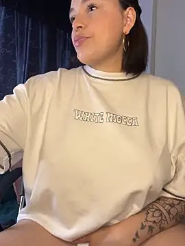 Pamelalancastersian online show from September 30, 8:46 pm