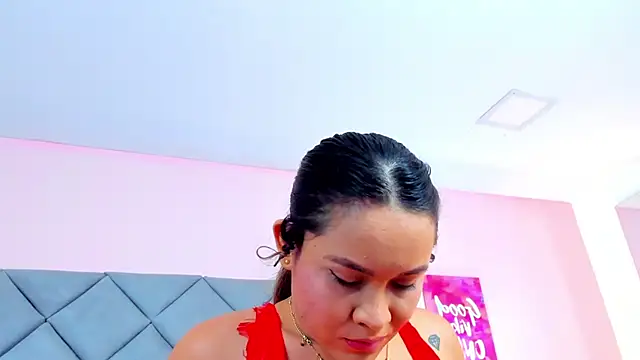 TaylorEvanss online show from November 12, 7:45 pm