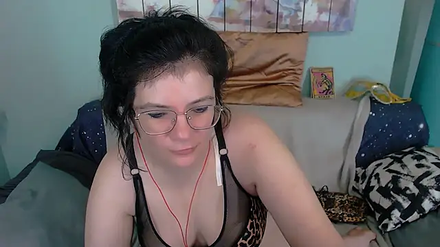 EverlyRays online show from November 9, 11:00 pm