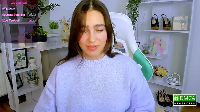  Eliizabeth  online show from December 14, 9:53 pm