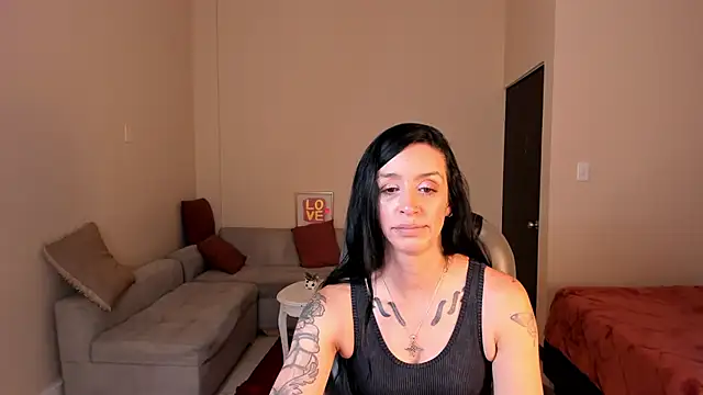 Kristen Garner online show from April 10, 8:26 pm