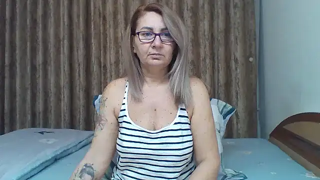 PussyEvely online show from February 6, 4:49 am