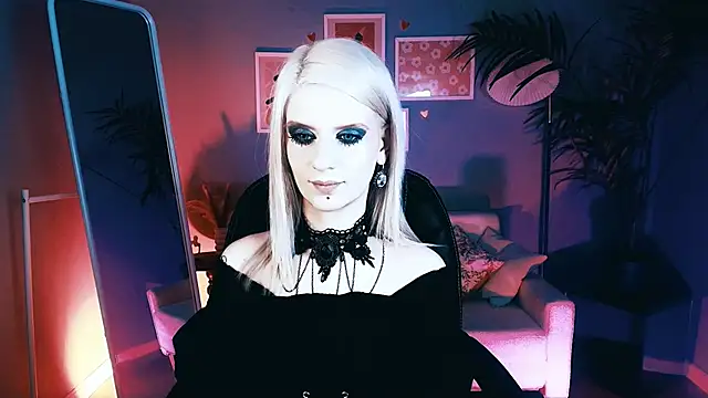 Noah ElmerX online show from October 18, 2:31 pm