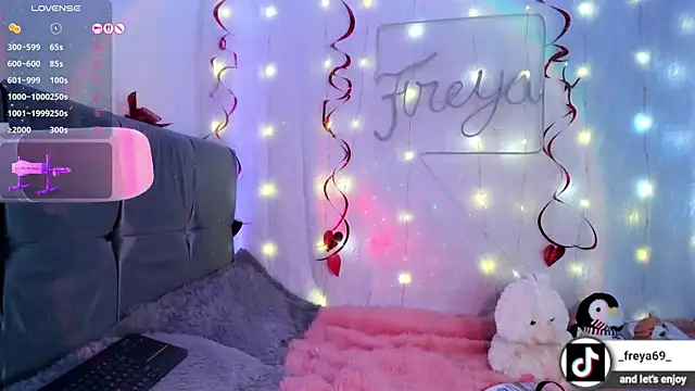 Sweet freya1 online show from February 15, 1:52 am