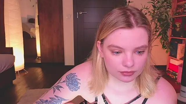 Hottie Jane online show from July 3, 11:38 am