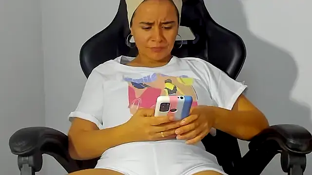 Sami Hotie1 online show from February 23, 11:15 pm