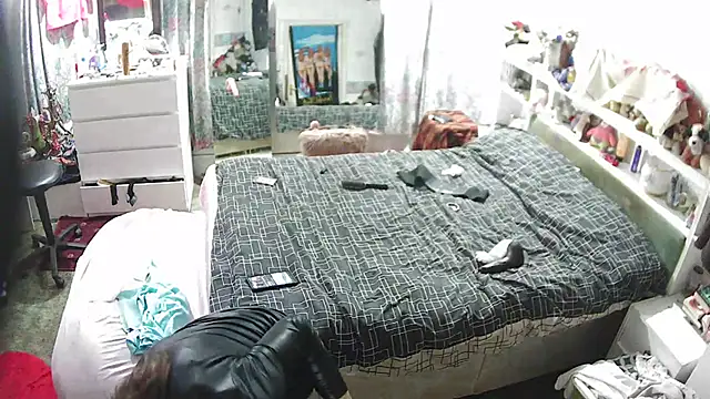 carrlie online show from February 8, 3:21 am