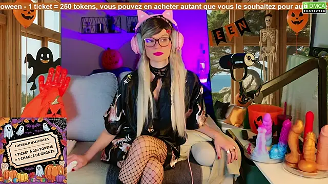 Snapshot of Kittychatte chatting on October 26, 10:33 am Kittychatte online show from October 26, 10:33 am