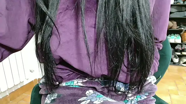 patatinahot87 online show from February 15, 8:30 pm