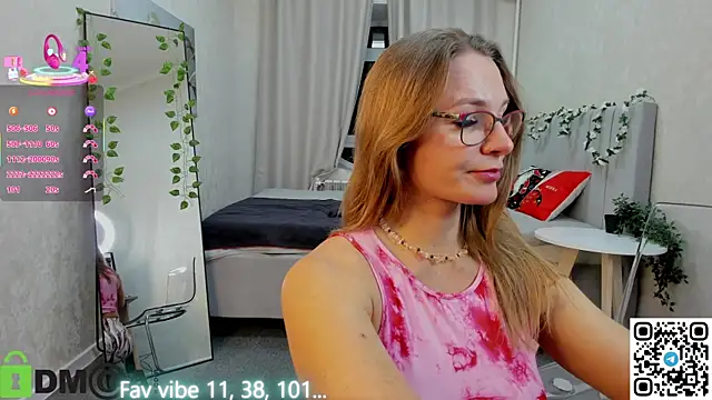 Milf Tea online show from January 16, 1:23 am