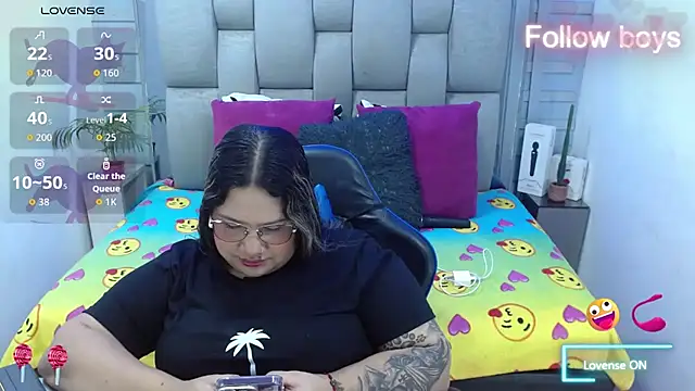 evelin zaens online show from February 25, 4:22 am