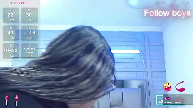 evelin zaens online show from April 12, 7:55 am