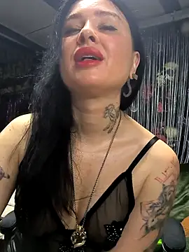 KikiXRed online show from February 1, 5:28 am