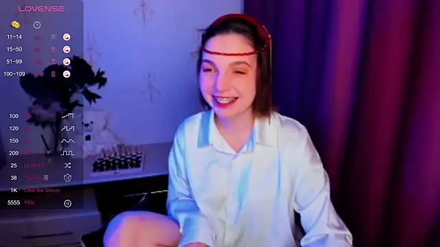 KindHazelHere  online show from December 5, 12:54 am