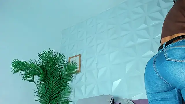 Hellen Sky online show from October 23, 7:31 pm