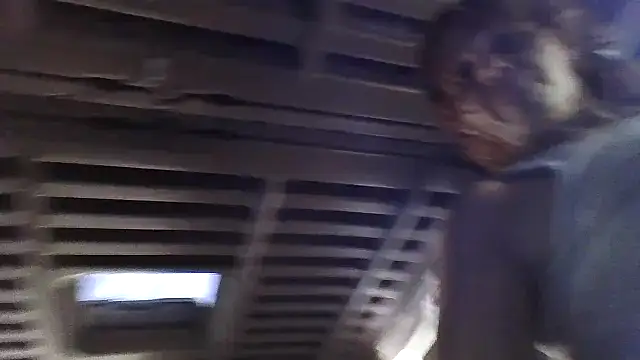 spundarella420 online show from September 15, 9:00 pm