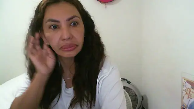 salome  milf online show from February 20, 10:06 am