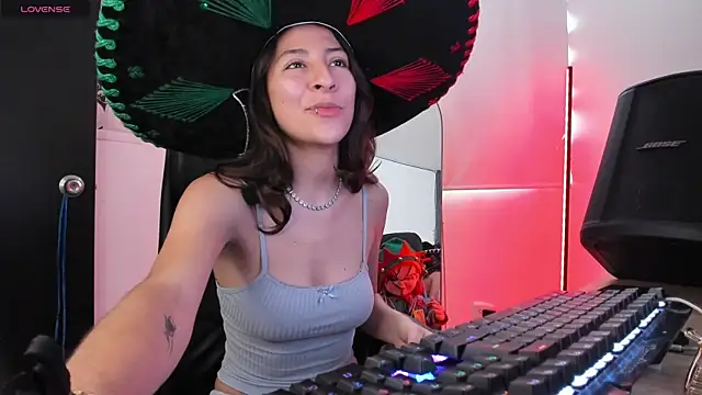 Gorgeous Team online show from April 3, 8:51 pm