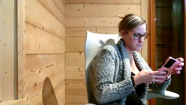 Madame Callie online show from December 1, 3:59 pm