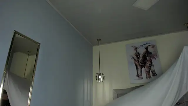 ayshel   online show from April 4, 11:42 am