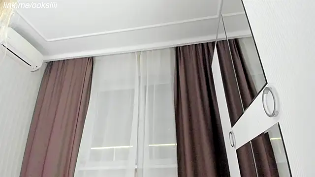 ooksiiii online show from January 18, 8:16 pm